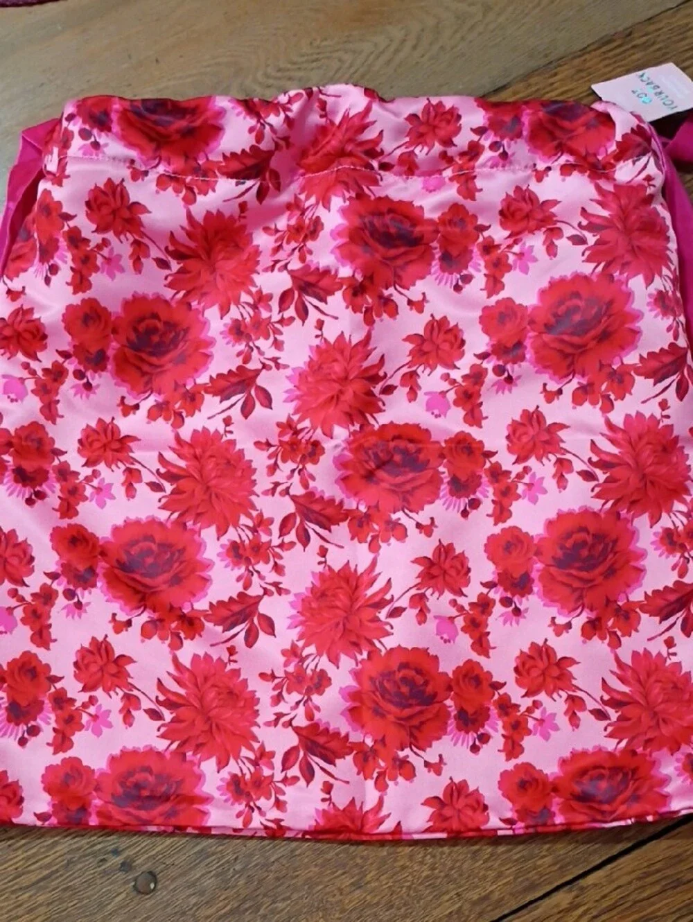 ban.do NWT Pink Satiny Drawstring Backpack with Red Floral Print